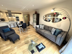 Spacious 2-Bedroom Apartment with Parking in Windsor